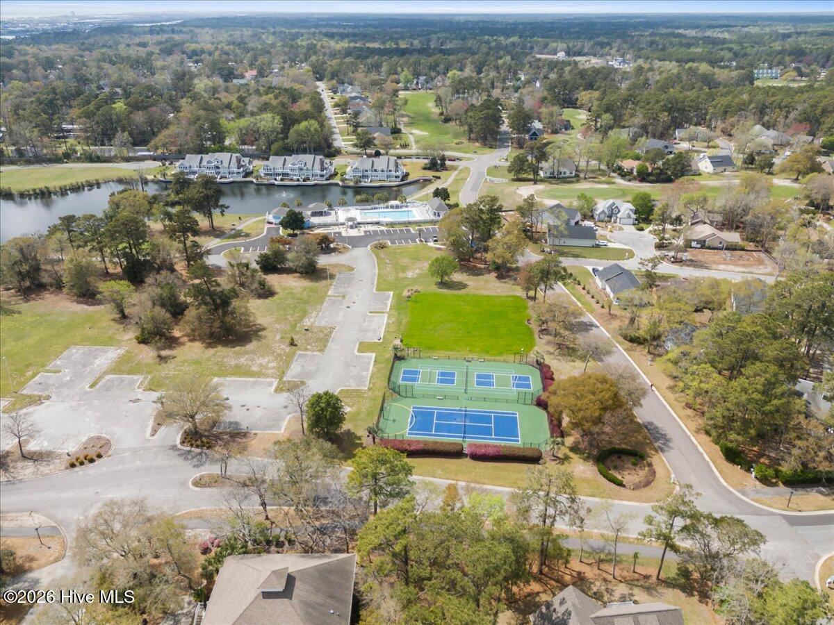 100550058 | Photo 17