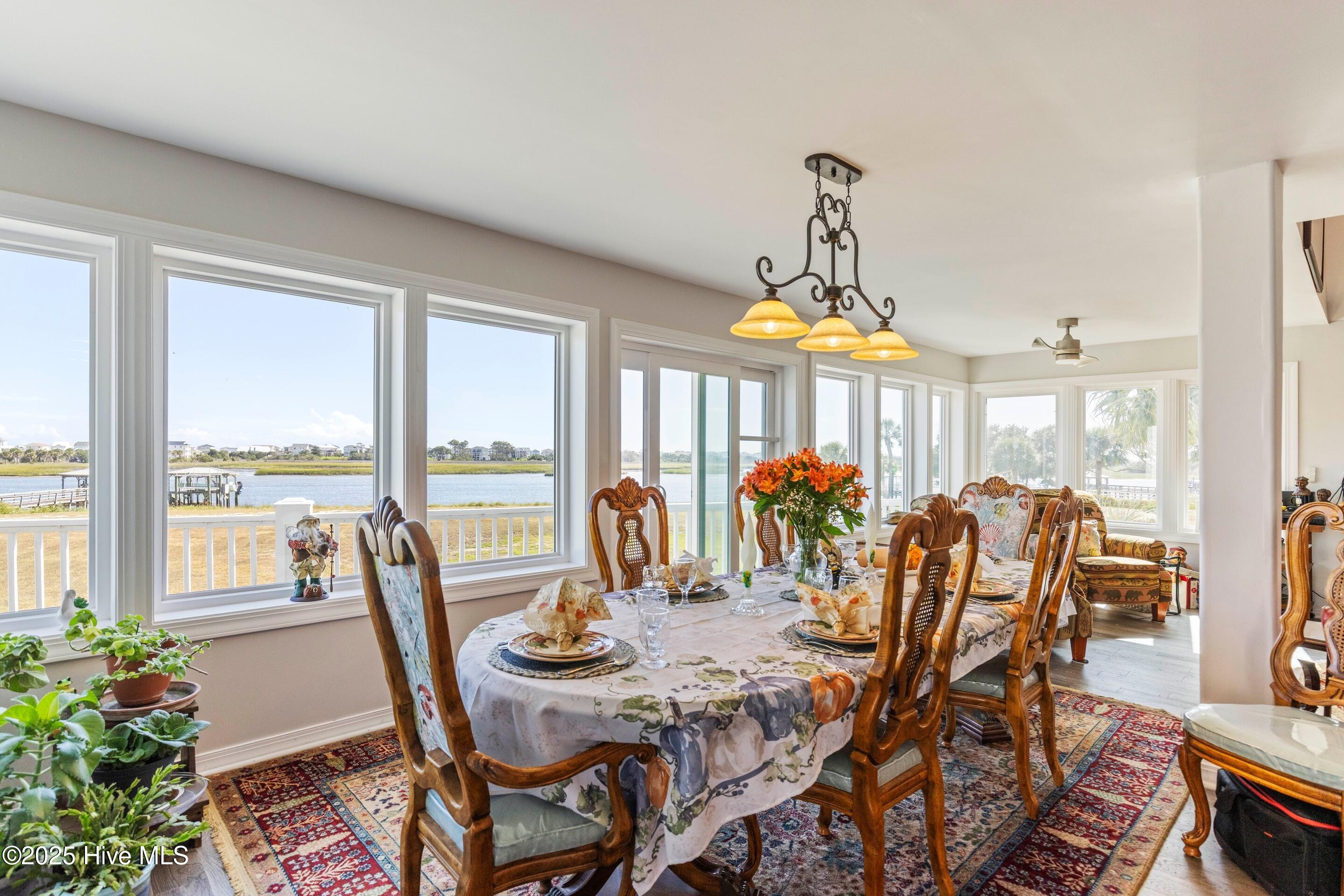 100533338 | Photo 20