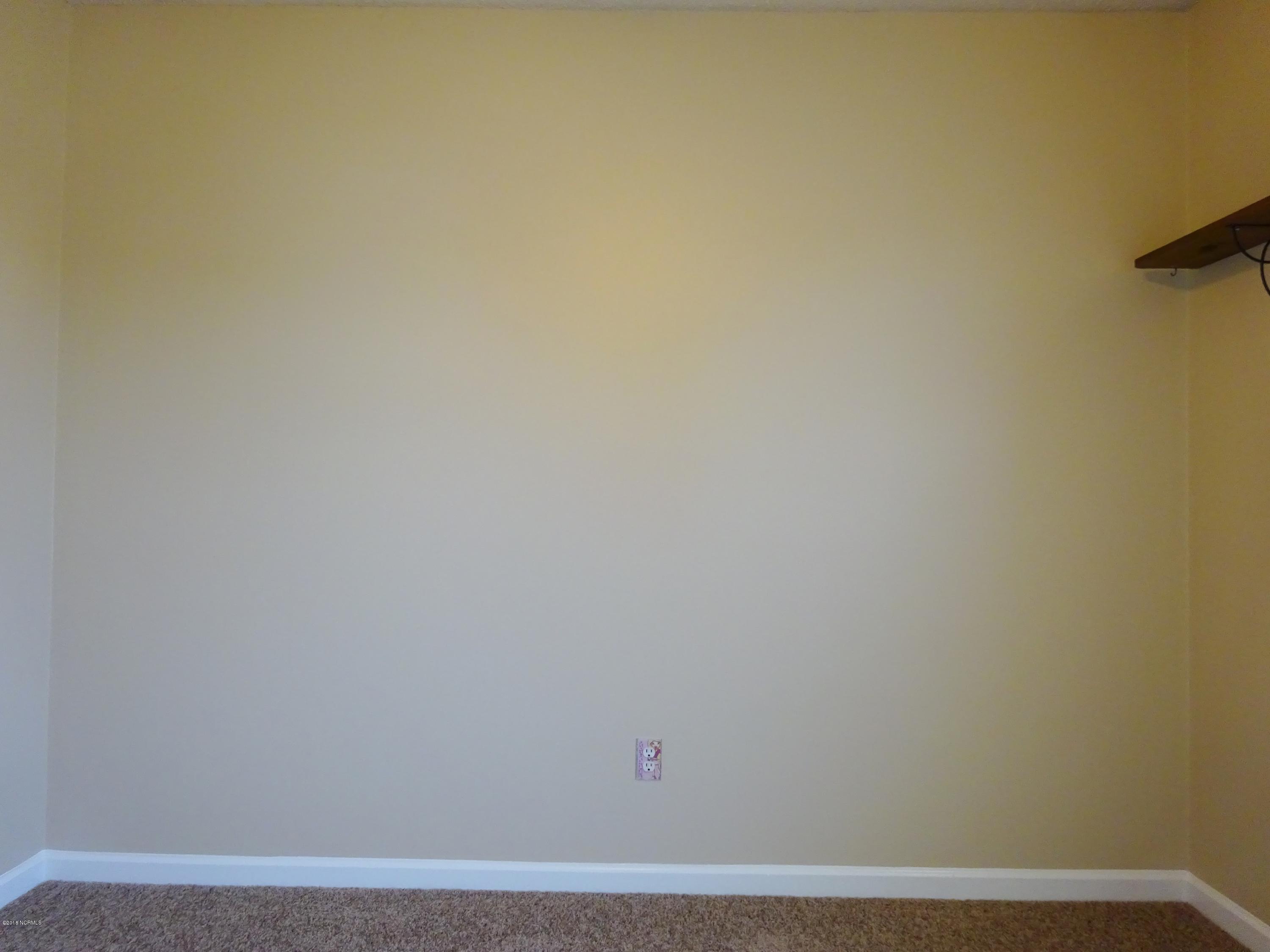 100555136 | Photo 19