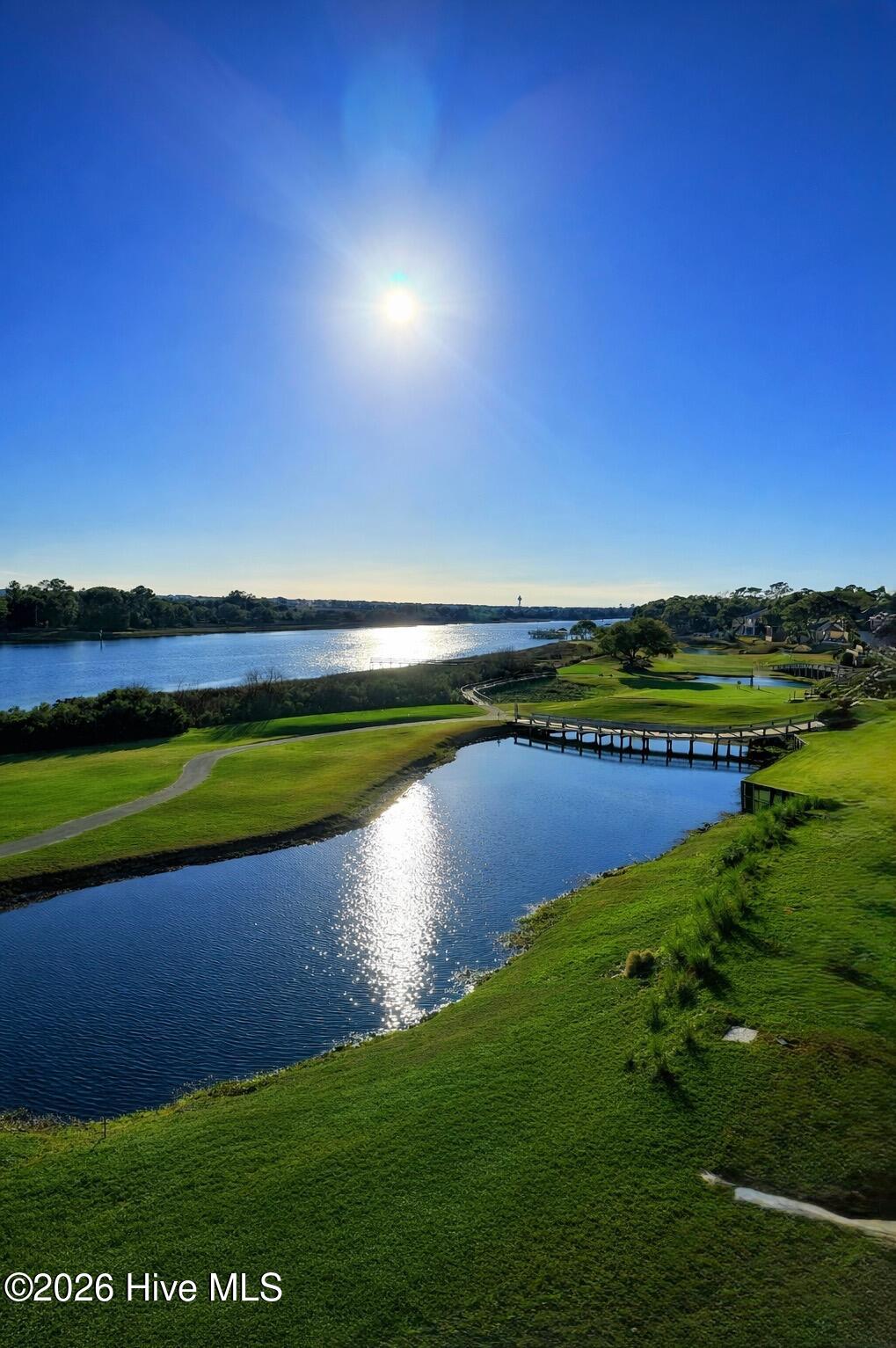 100549023 | Photo 38