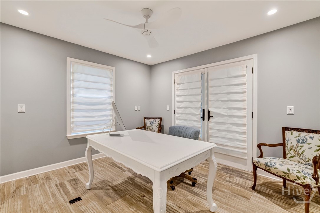 Ground Floor/office or bedroom