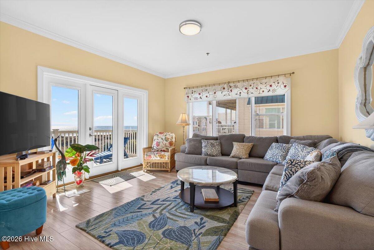 100552949 | Photo 12