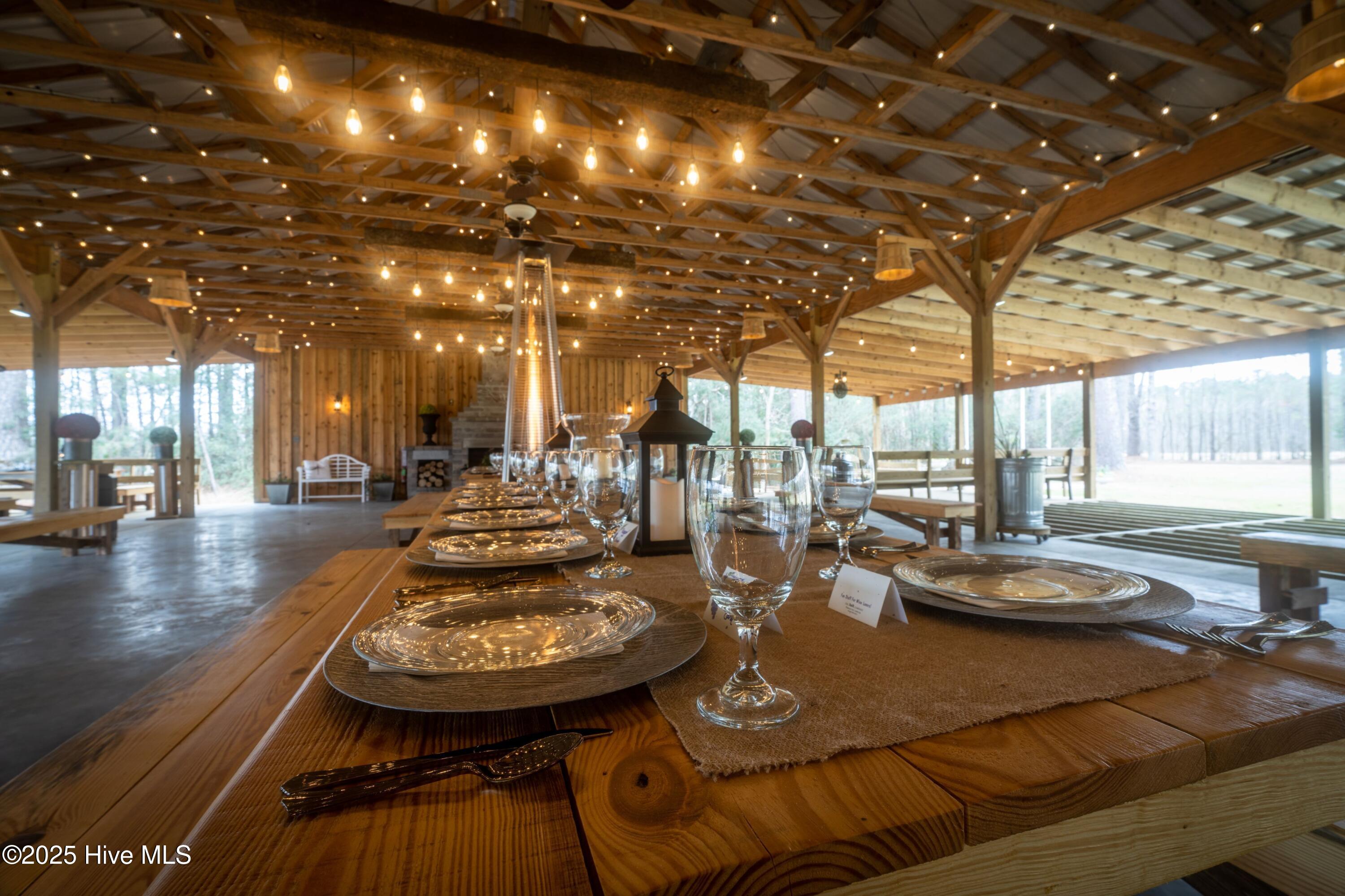 100500621 | Photo 11