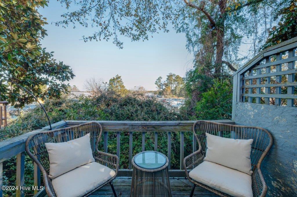 100480023 | Photo 27