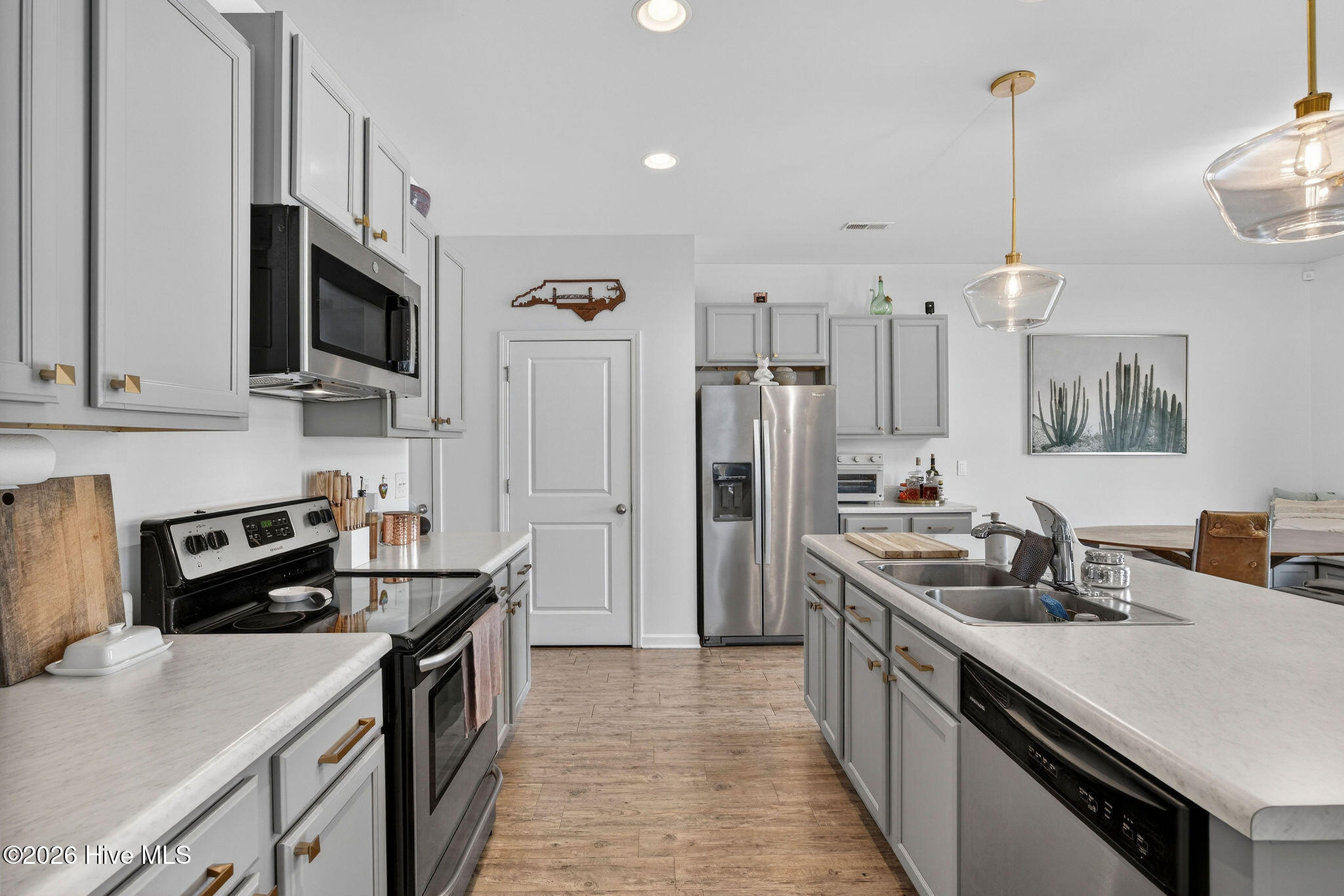 100562313 | Photo 13