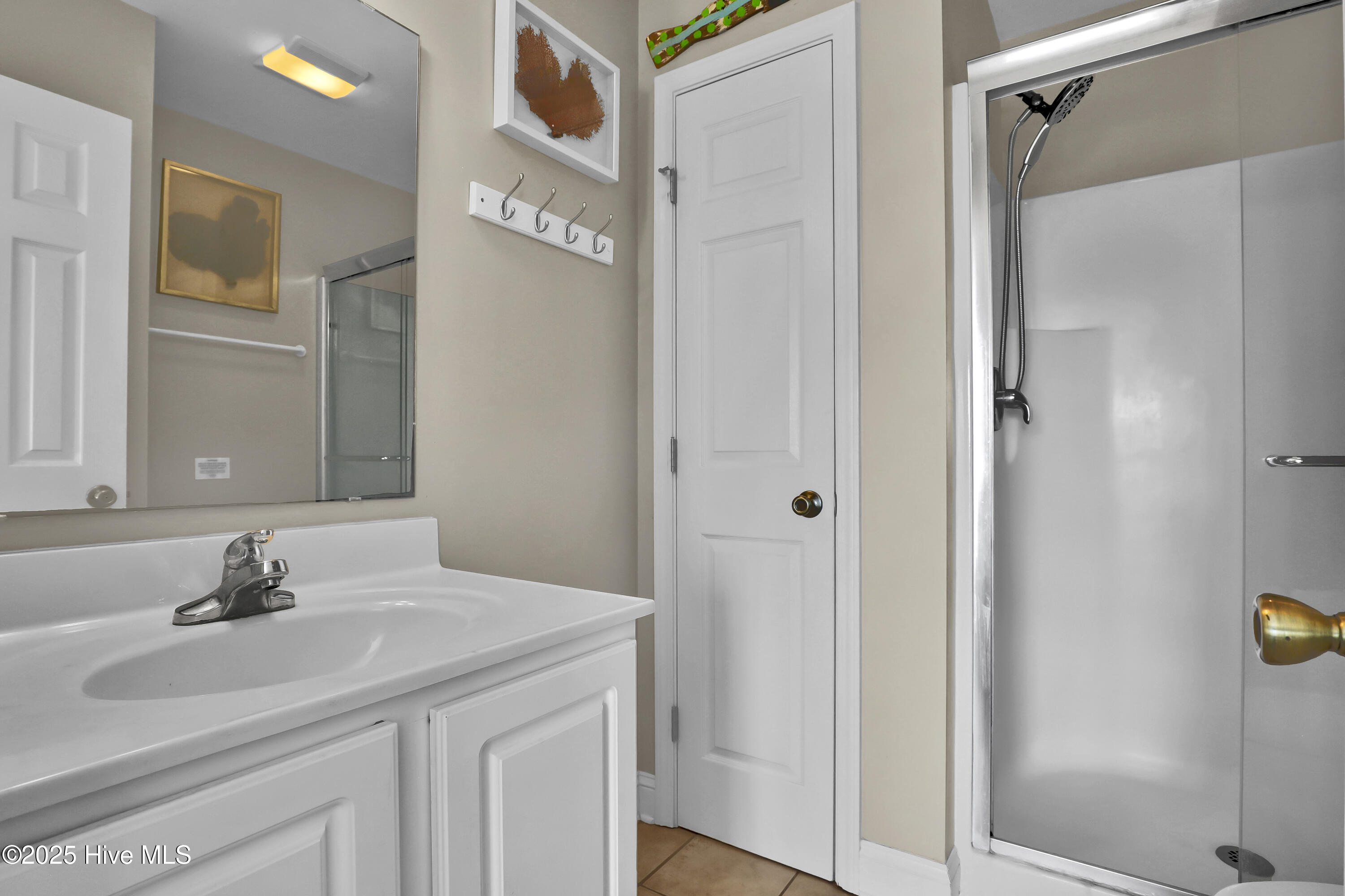 100535648 | Photo 19