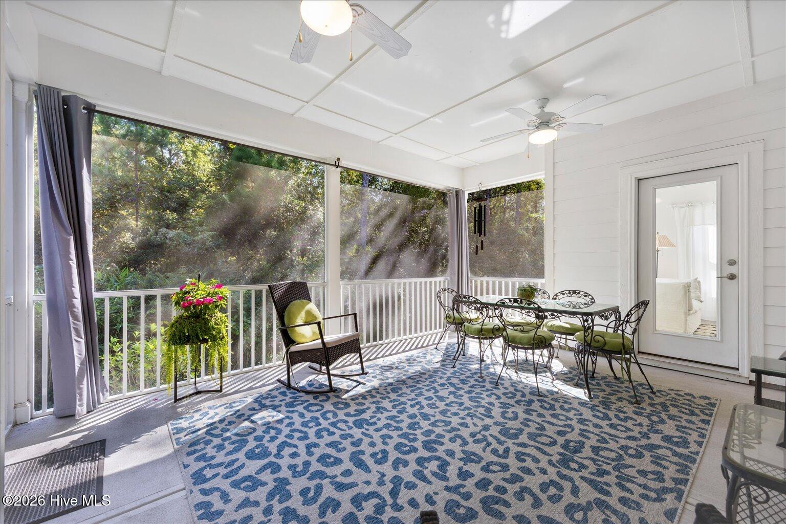 100555417 | Photo 40