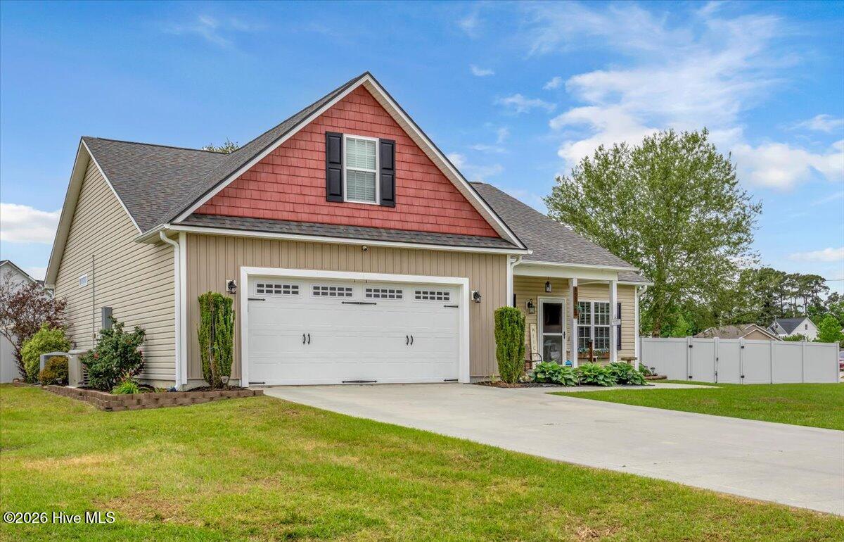 100570228 | Photo 44