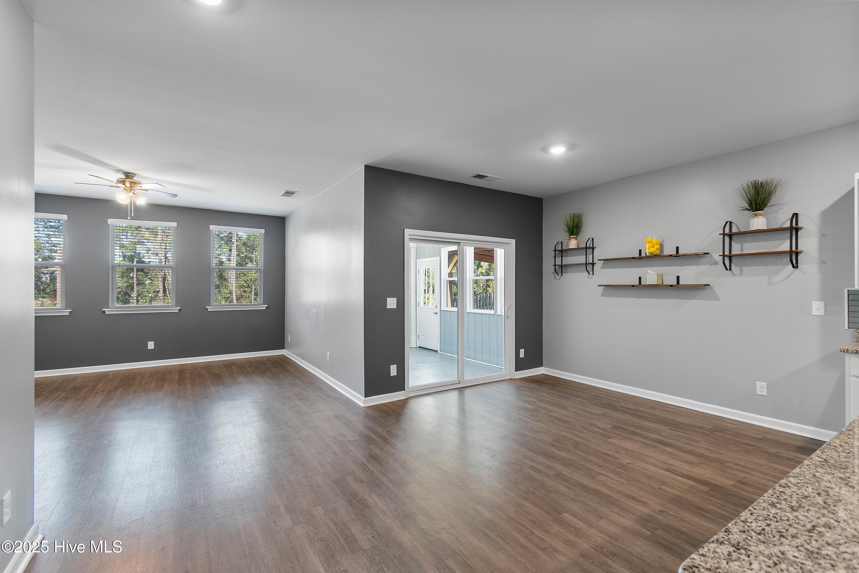 100537510 | Photo 20