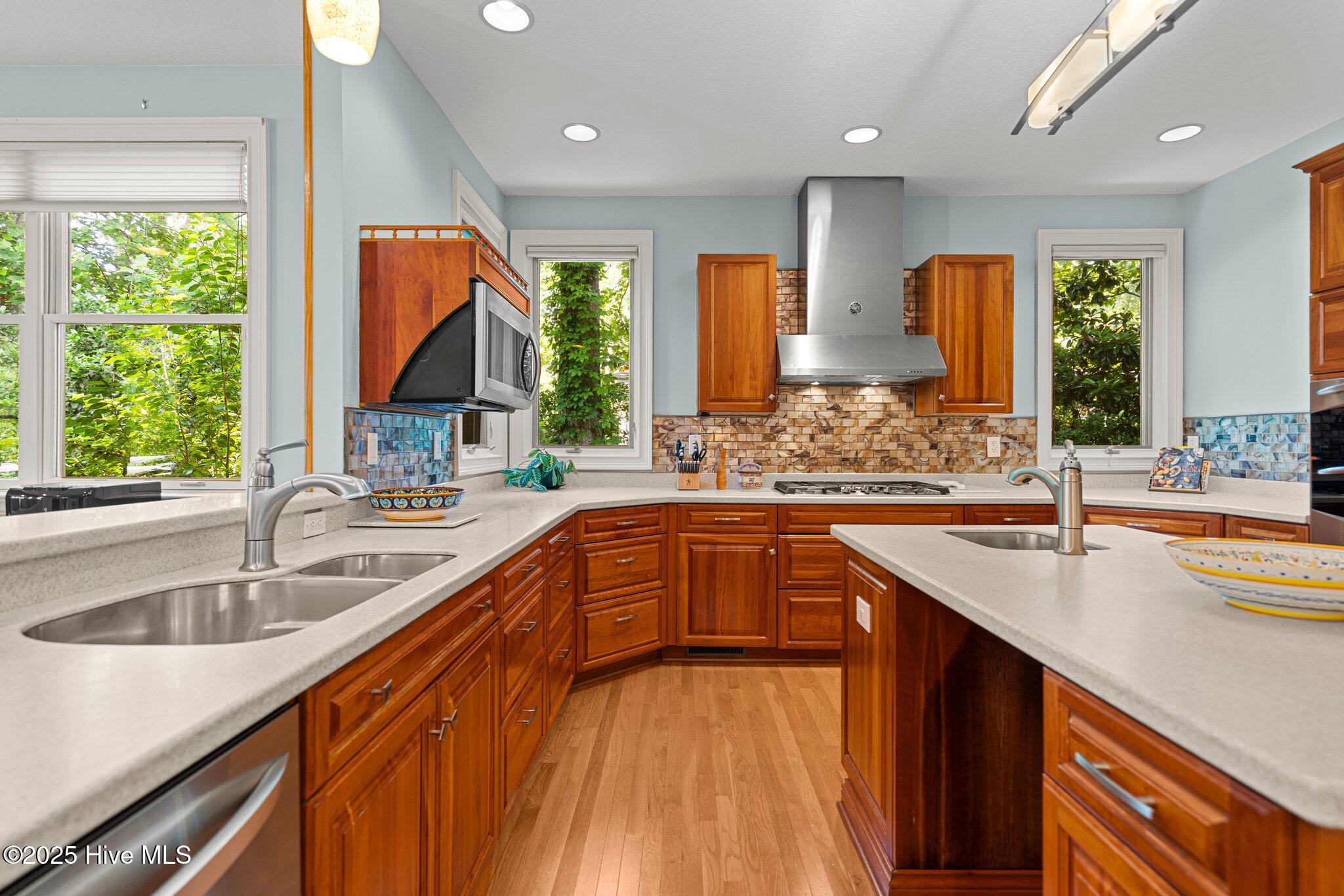 1117 Futch Creek Road, Wilmington, NC 28411 – photo 3: 70-web-or-mls-DSC03354