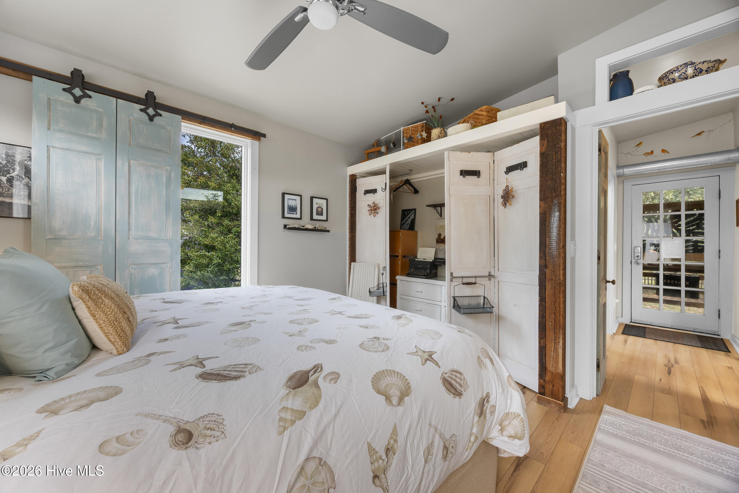 100559586 | Photo 76