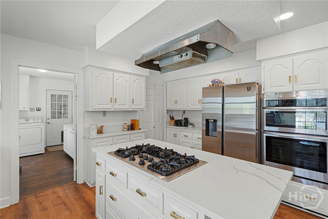 Gourmet kitchen overlooking the water