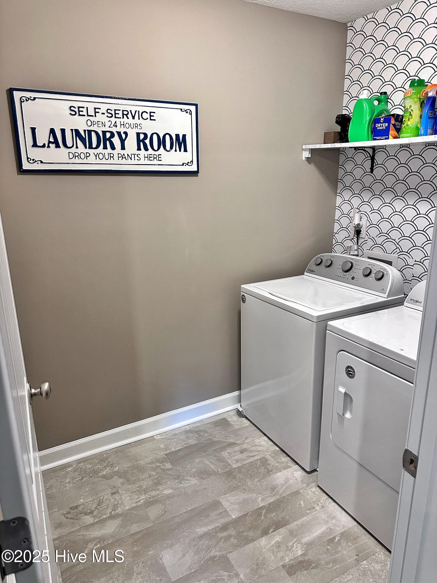 100545917 | Photo 26