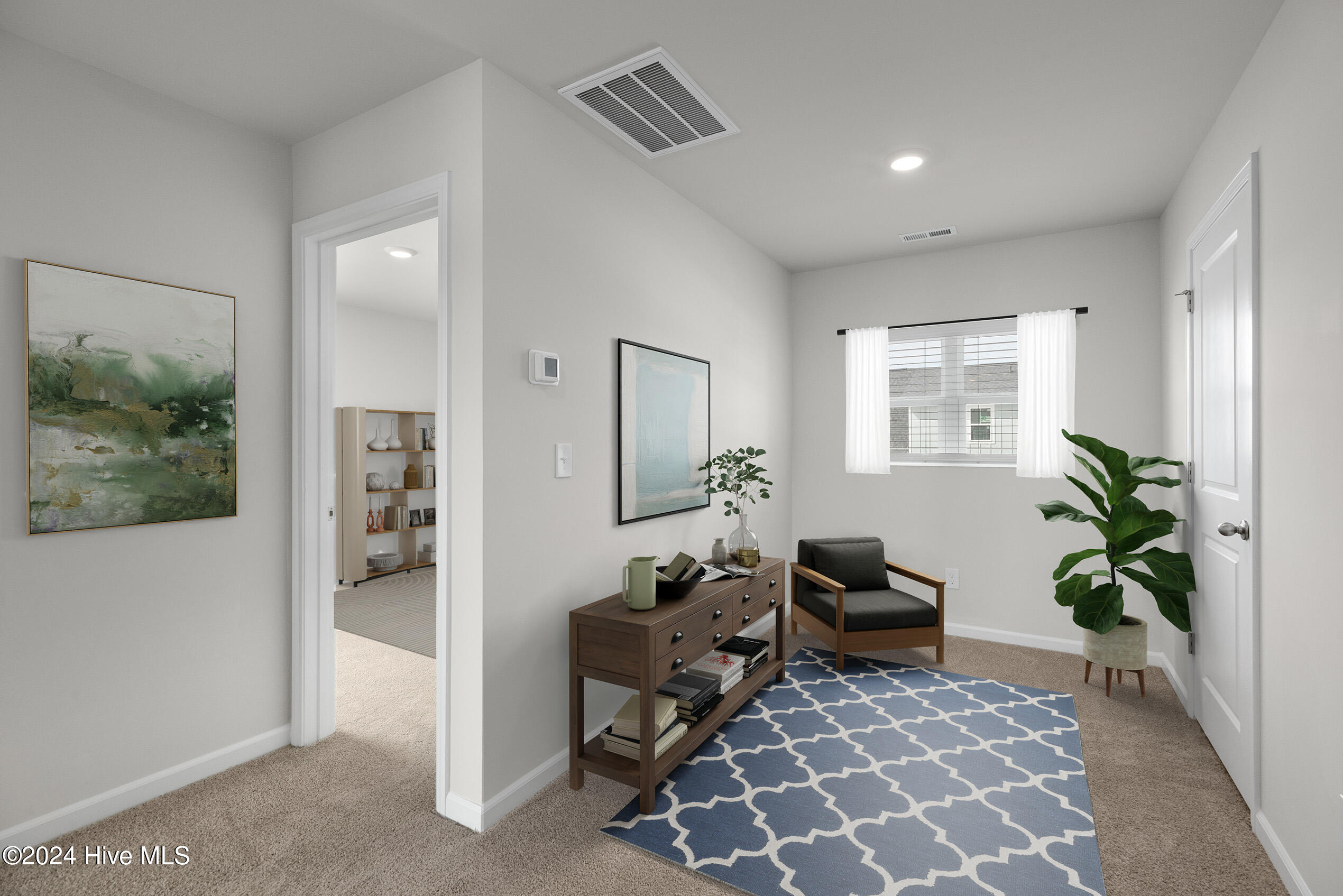 100536784 | Photo 26