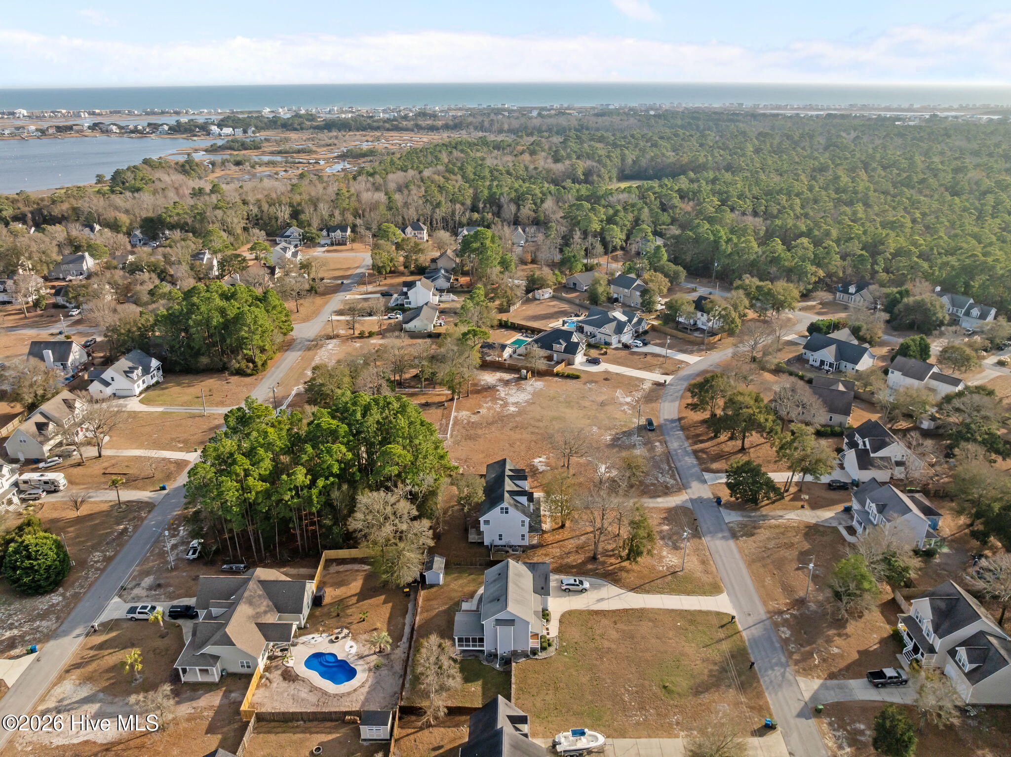 100547961 | Photo 51