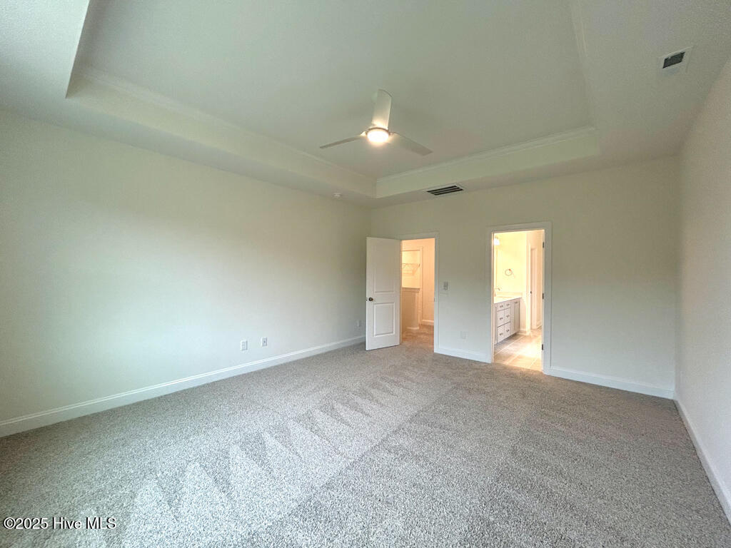 100510168 | Photo 41