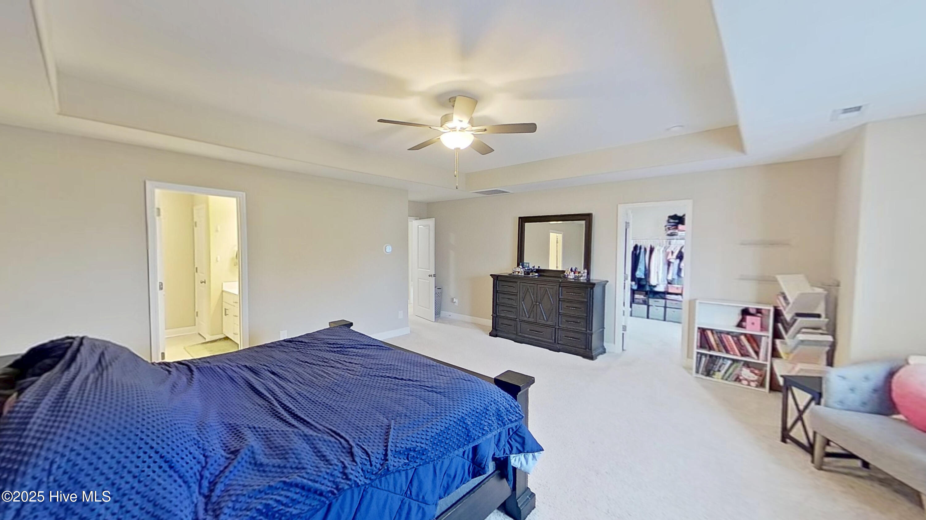 100567217 | Photo 15