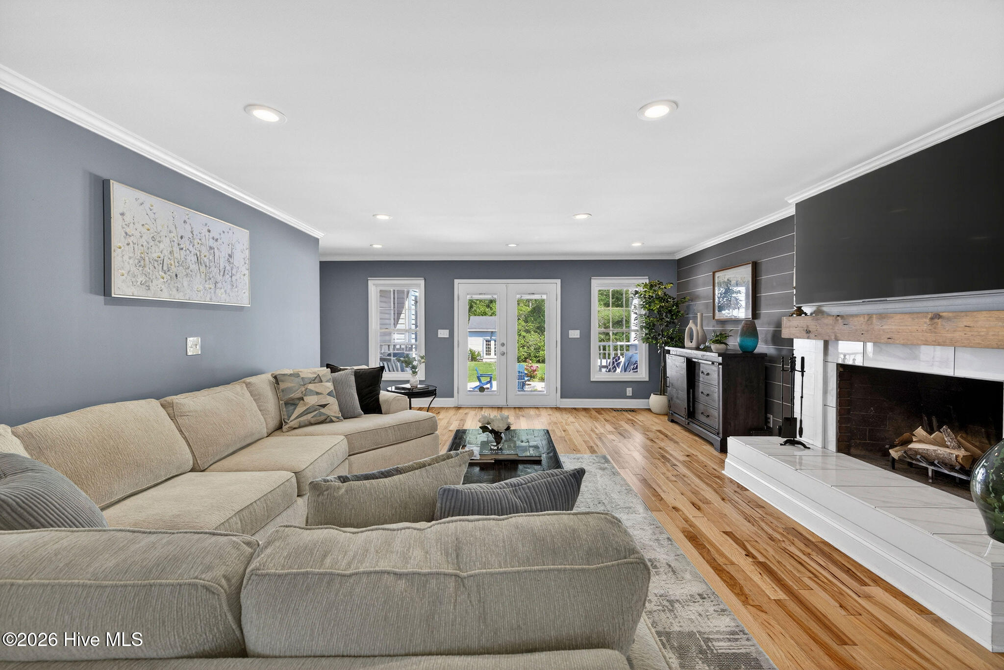 100567485 | Photo 10