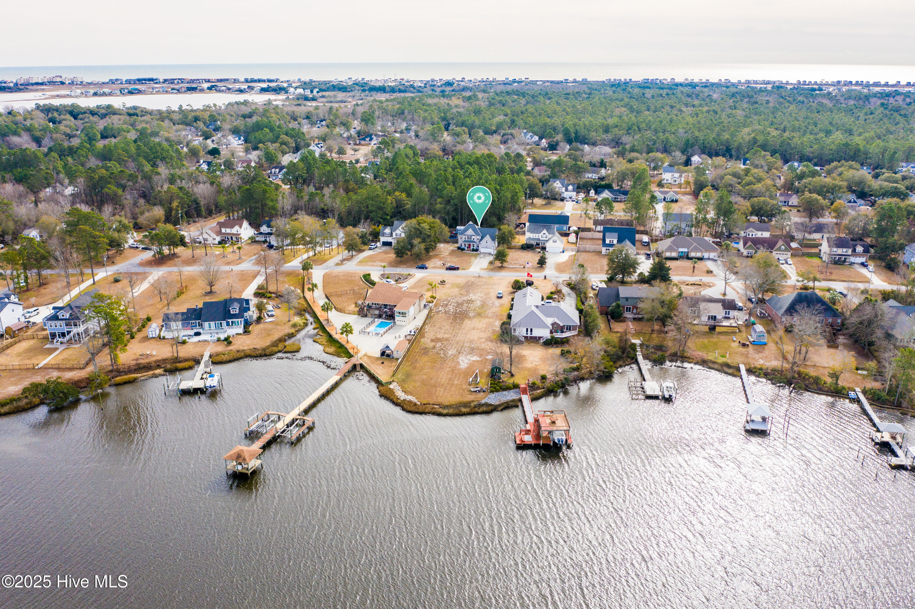 100550856 | Photo 41