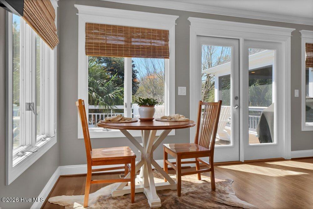 100559715 | Photo 18