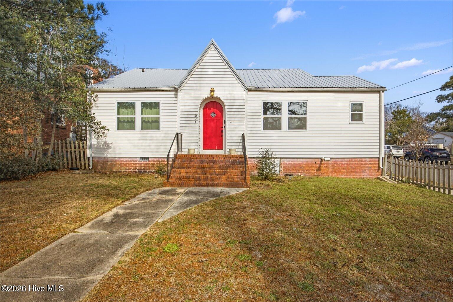 100557865 | Photo 31