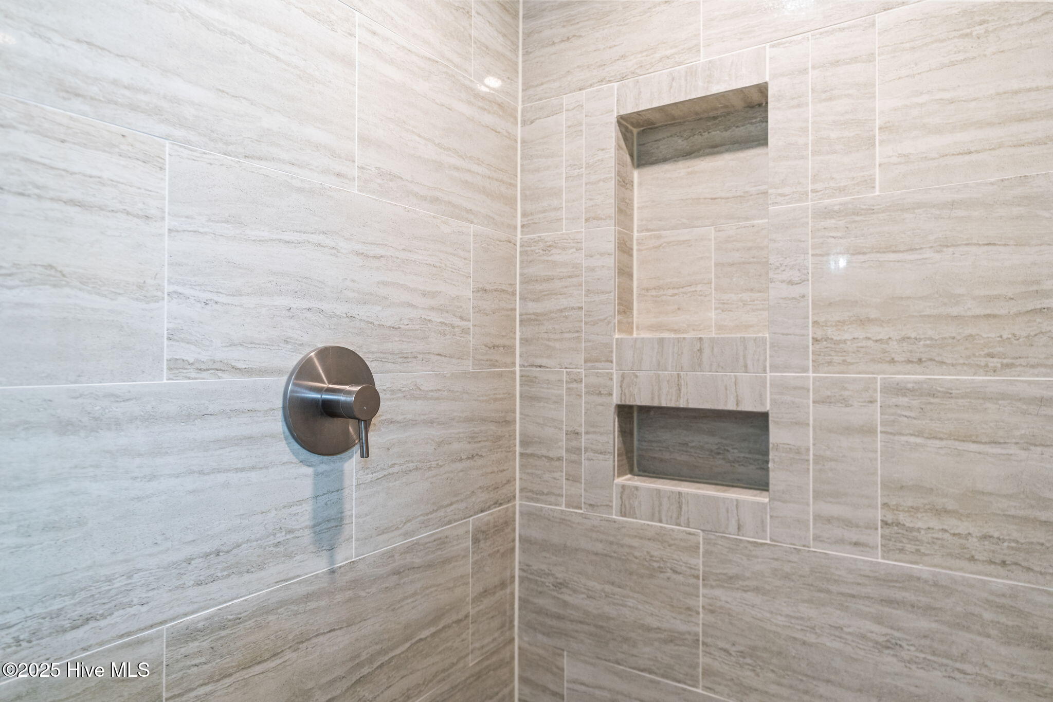 100515279 | Photo 32