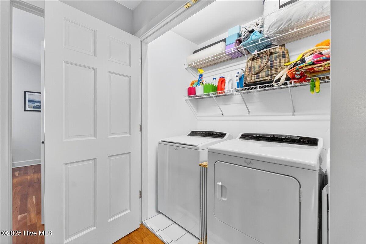 100540409 | Photo 44