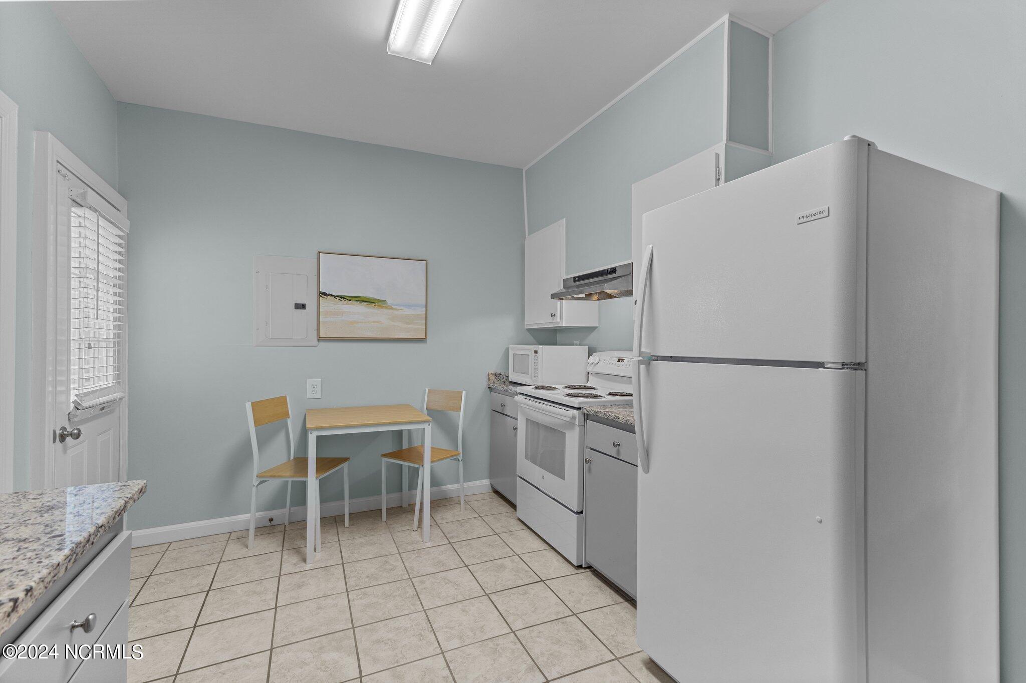 1406 Evans Street UNIT A, Morehead City, NC, 28557