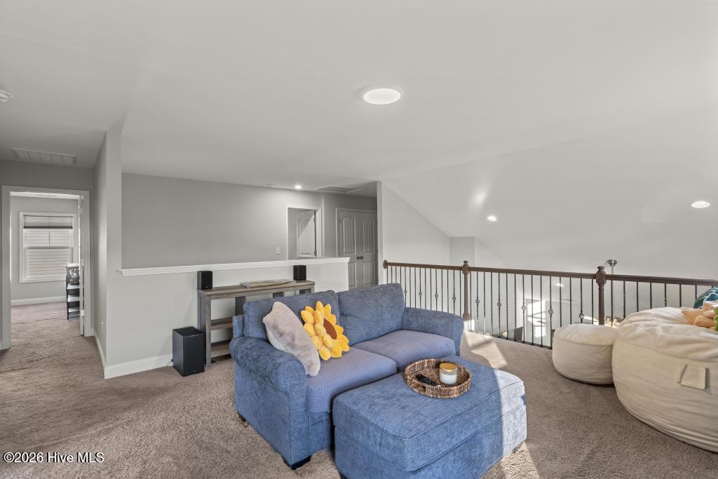 100554111 | Photo 23