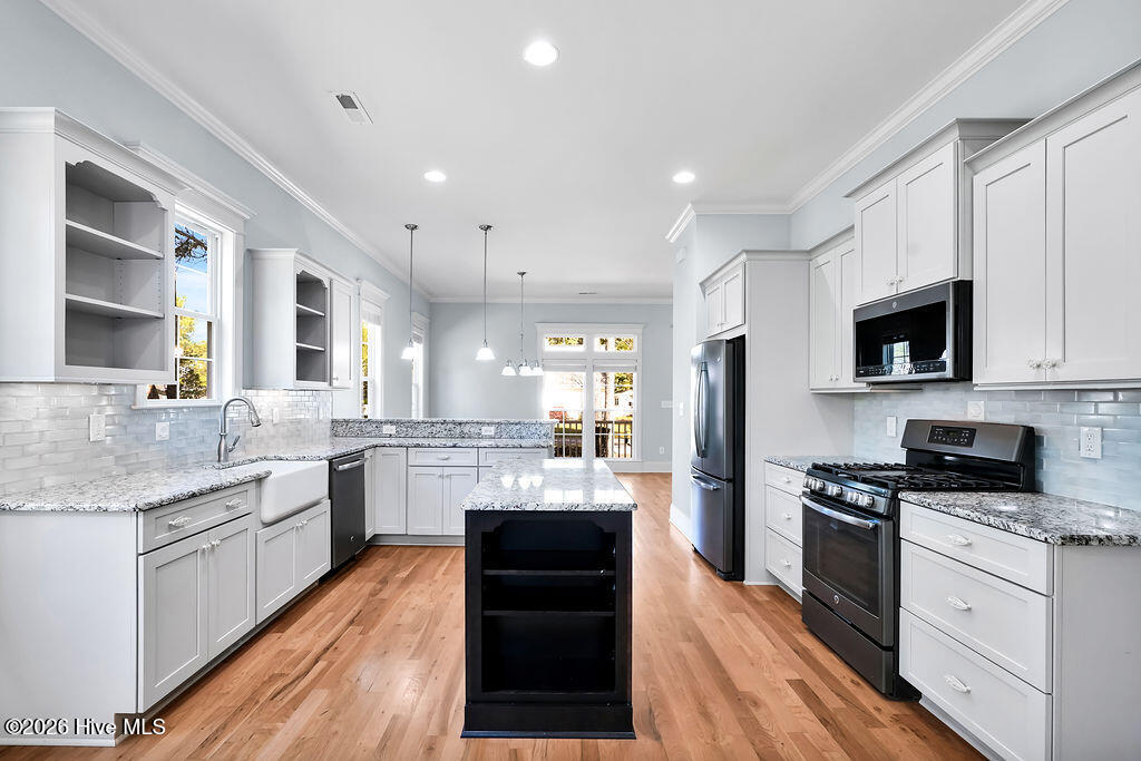 100566993 | Photo 17