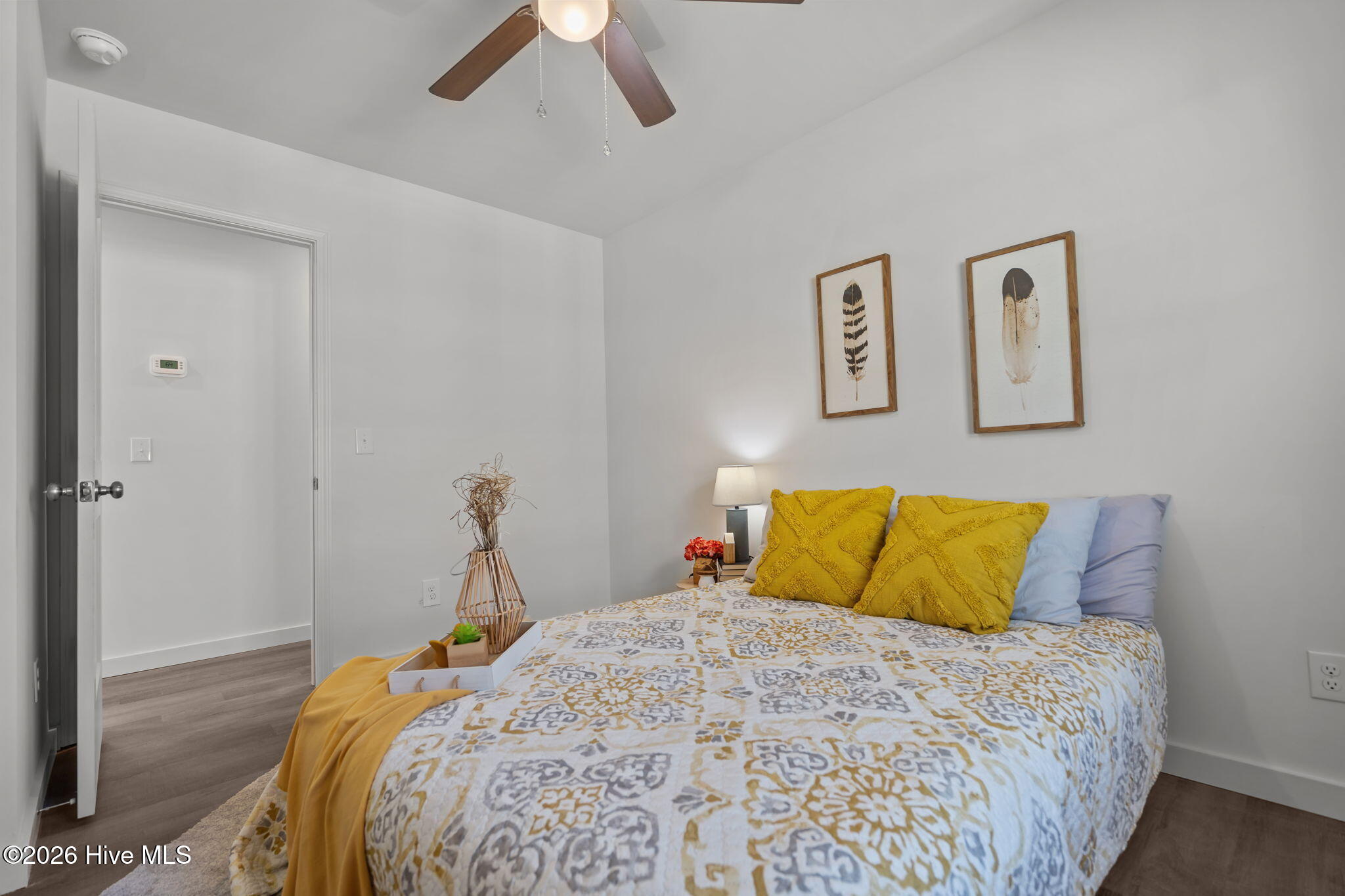 100550477 | Photo 24