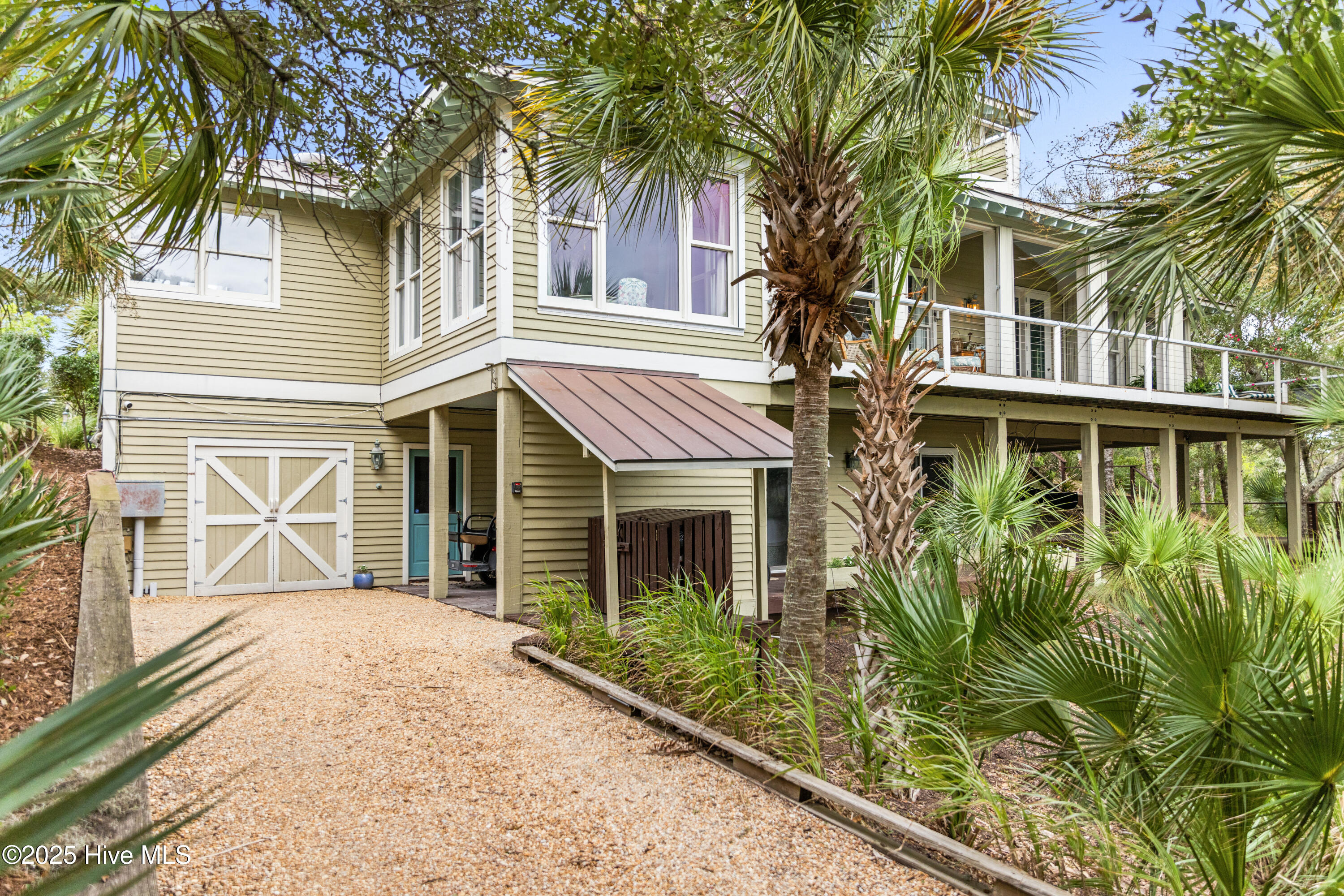 100531454 | Photo 95