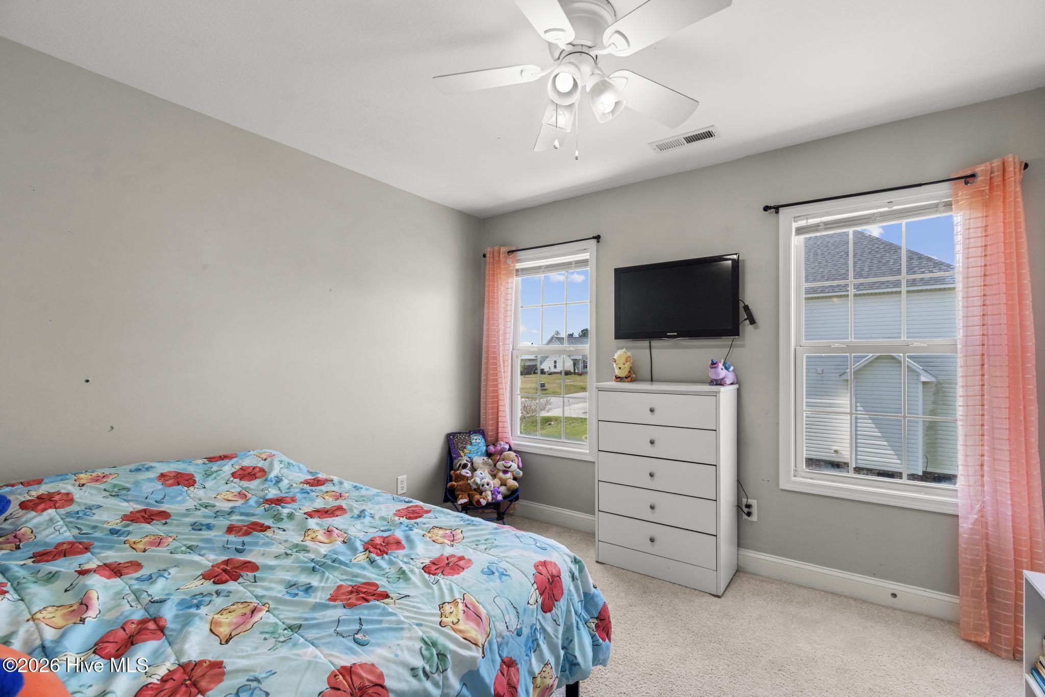 100566886 | Photo 30