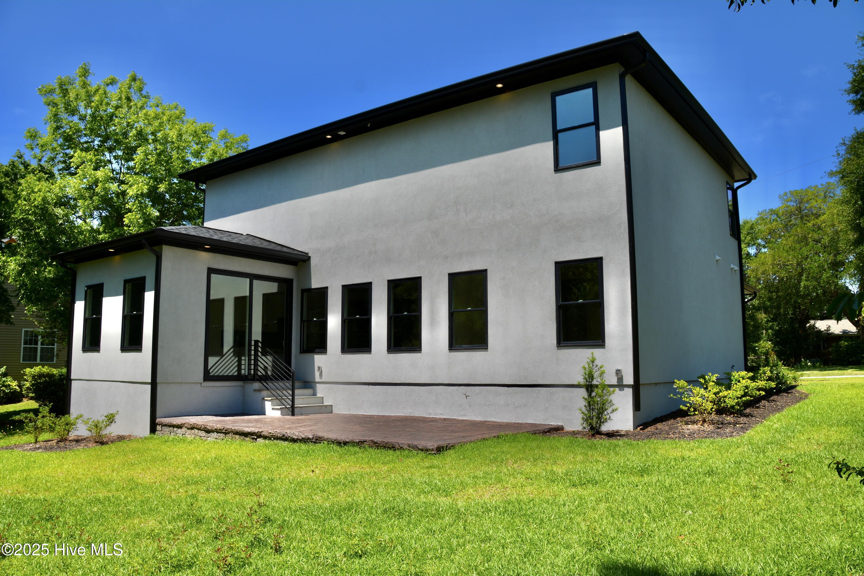 100508502 | Photo 81