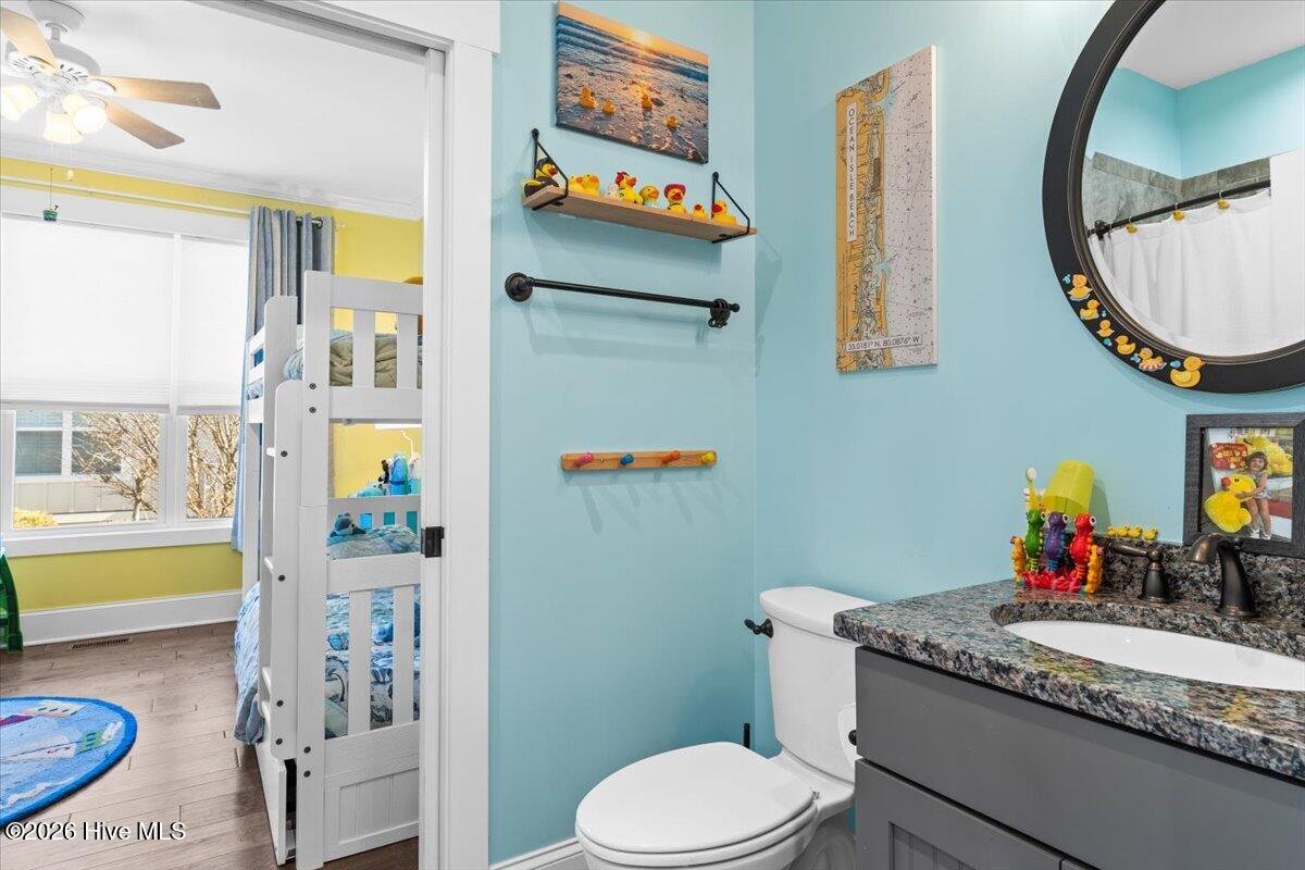 100547784 | Photo 29