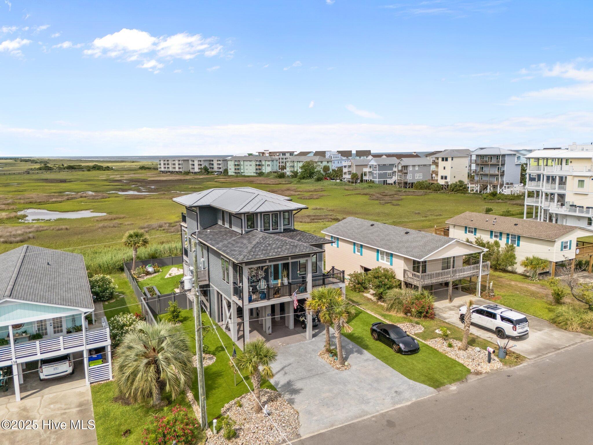 100514029 | Photo 11