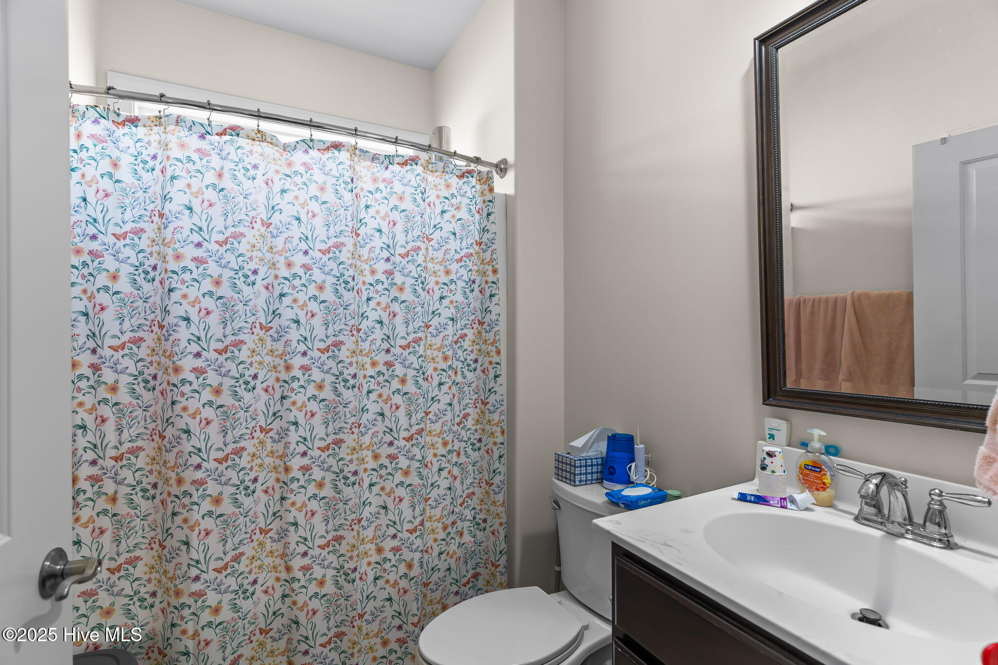 100538219 | Photo 25