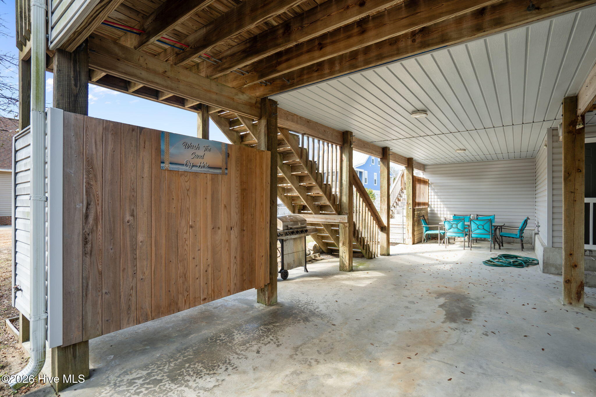 100558110 | Photo 36