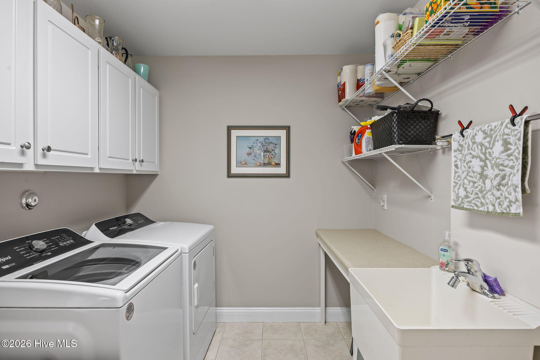 100567034 | Photo 25