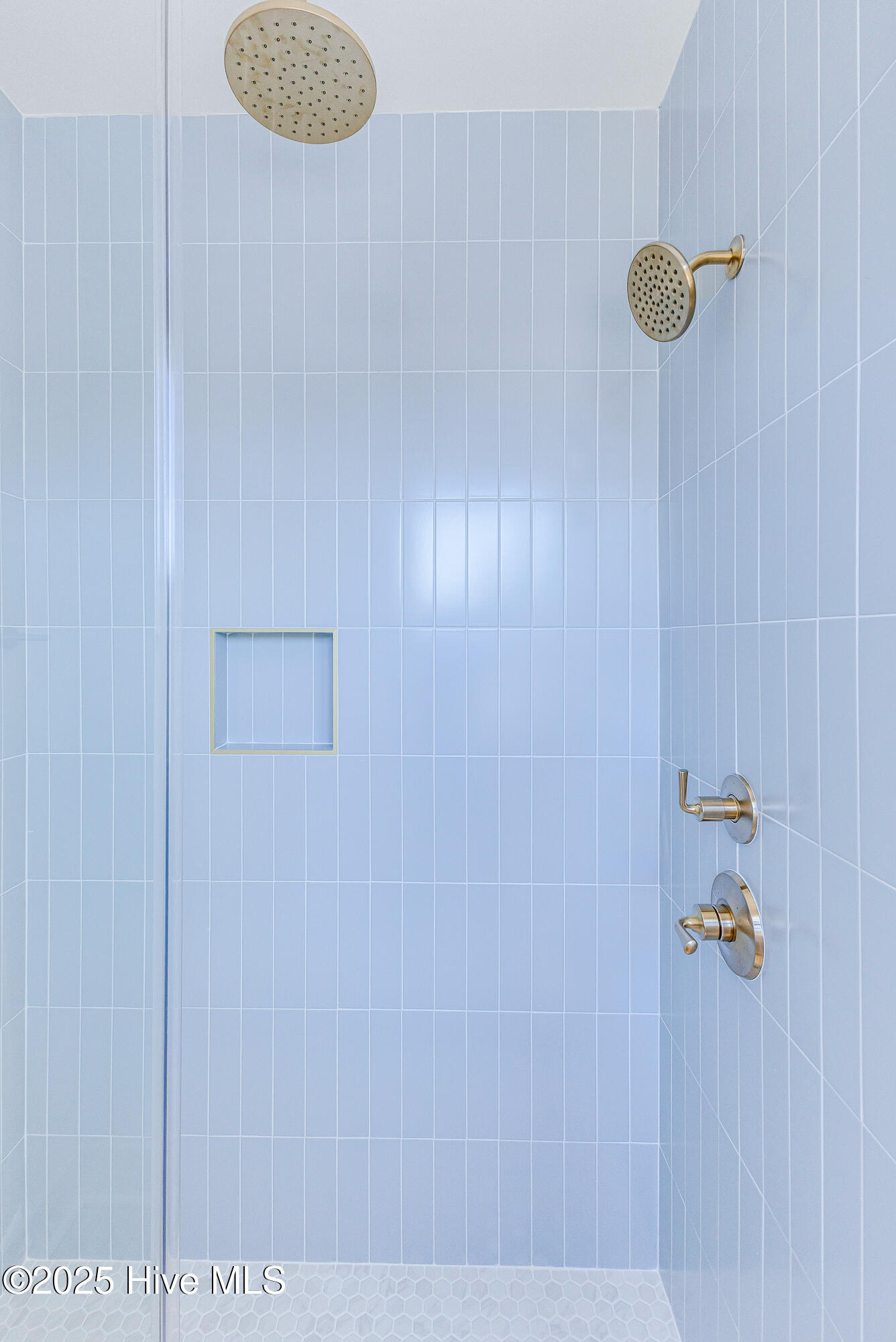 100534543 | Photo 25