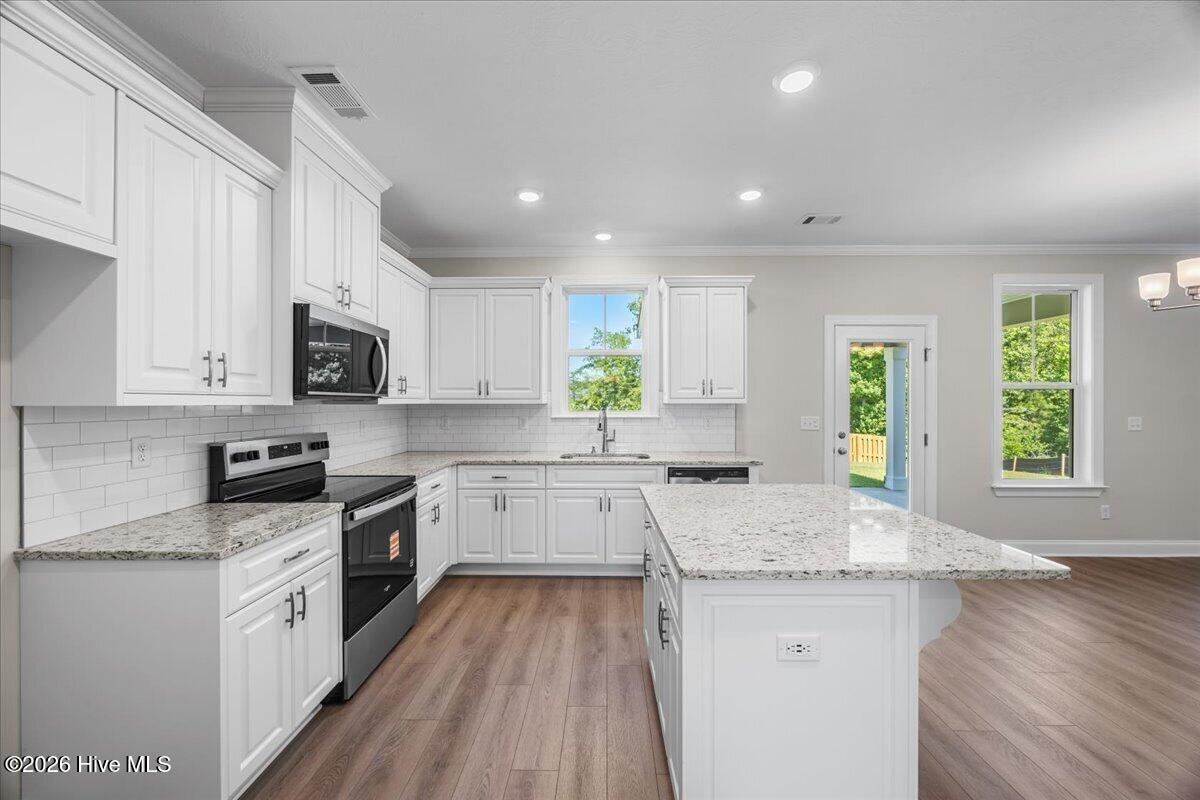 09-Kitchen