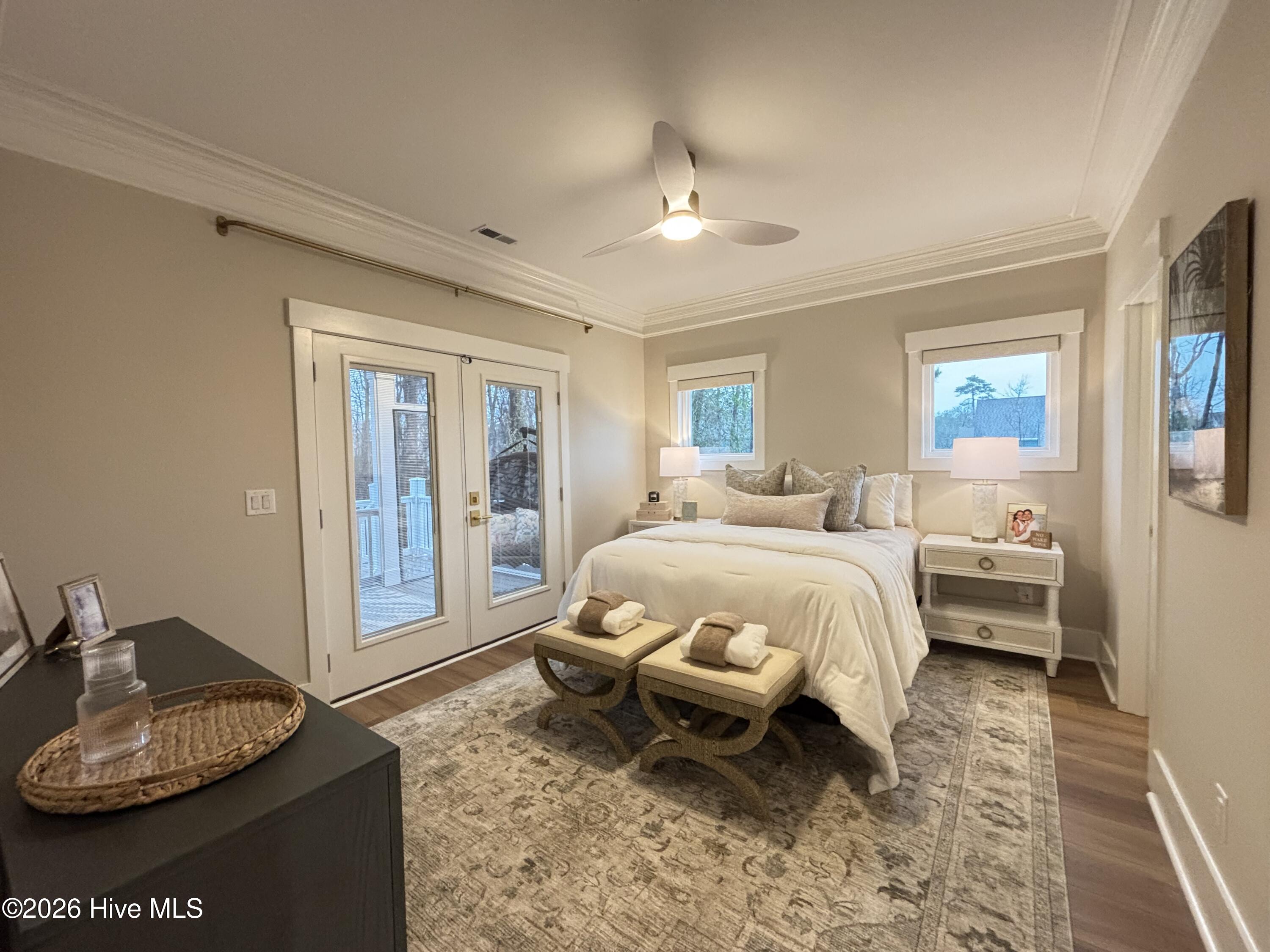 100516902 | Photo 99