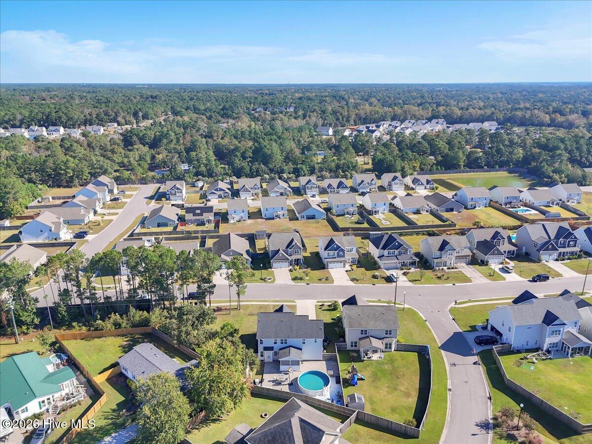 100552742 | Photo 27