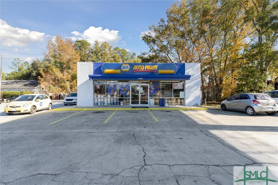 1564 Dean Forest Road, Savannah, GA, 31408