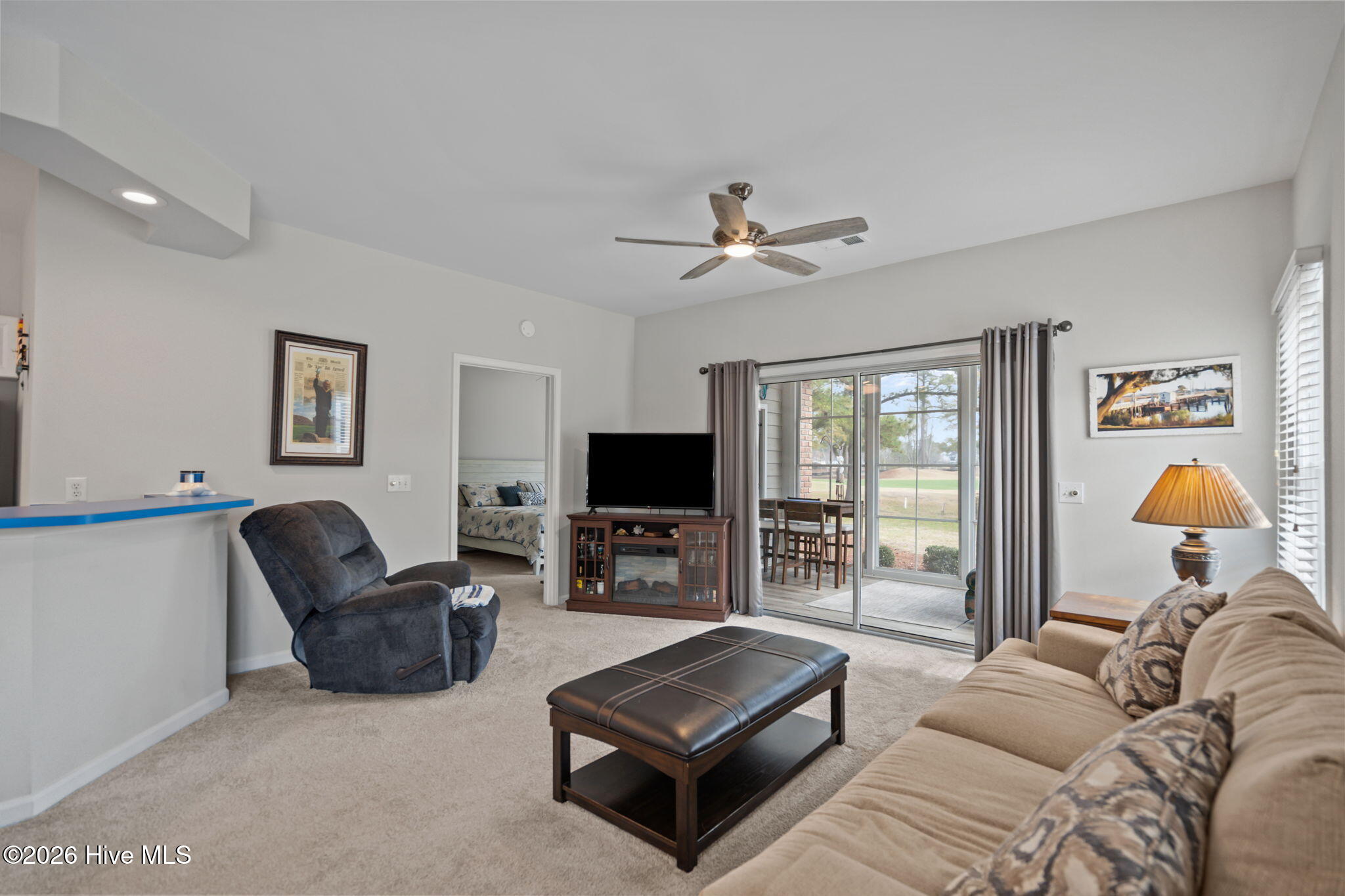 100559711 | Photo 16