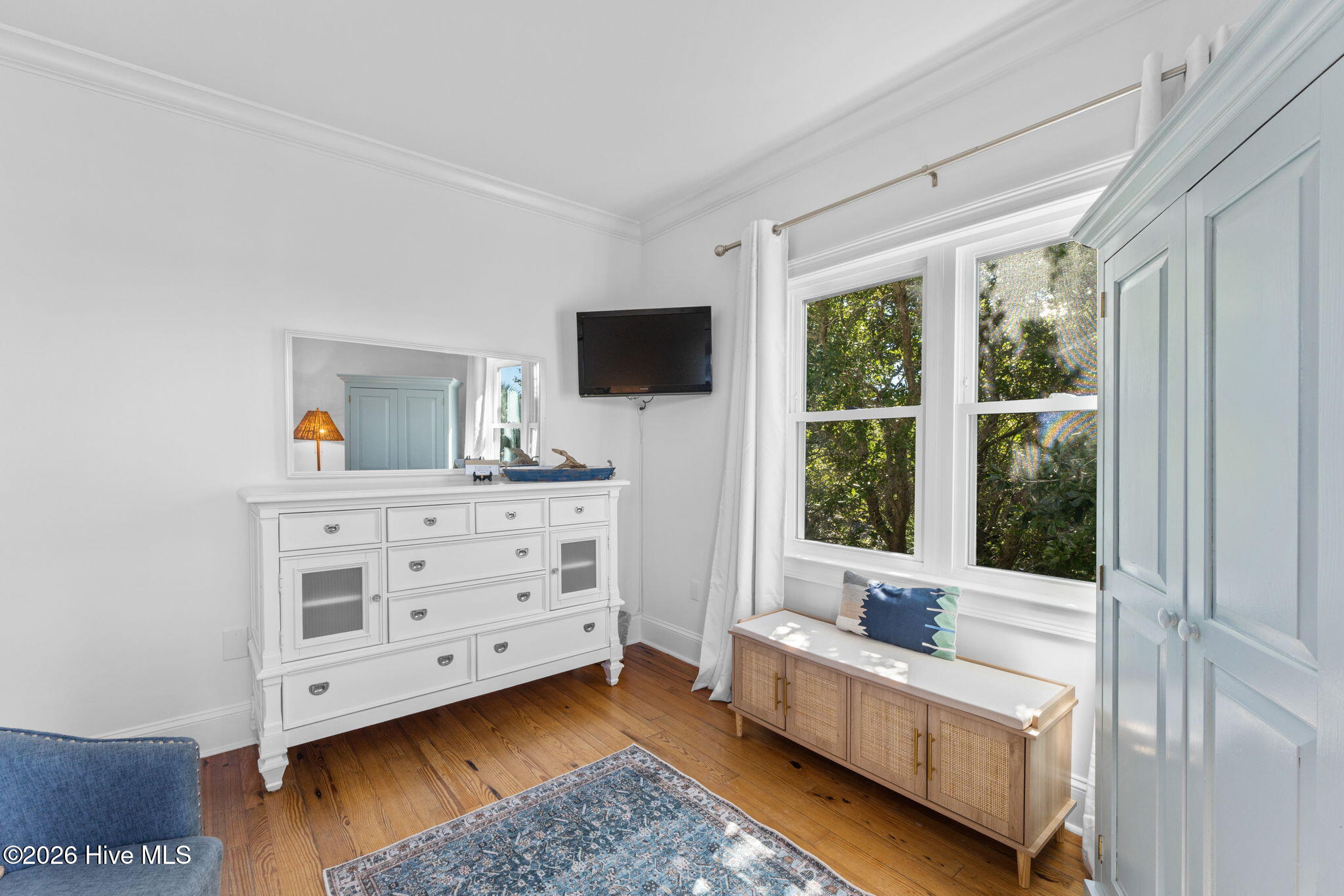 100560086 | Photo 38