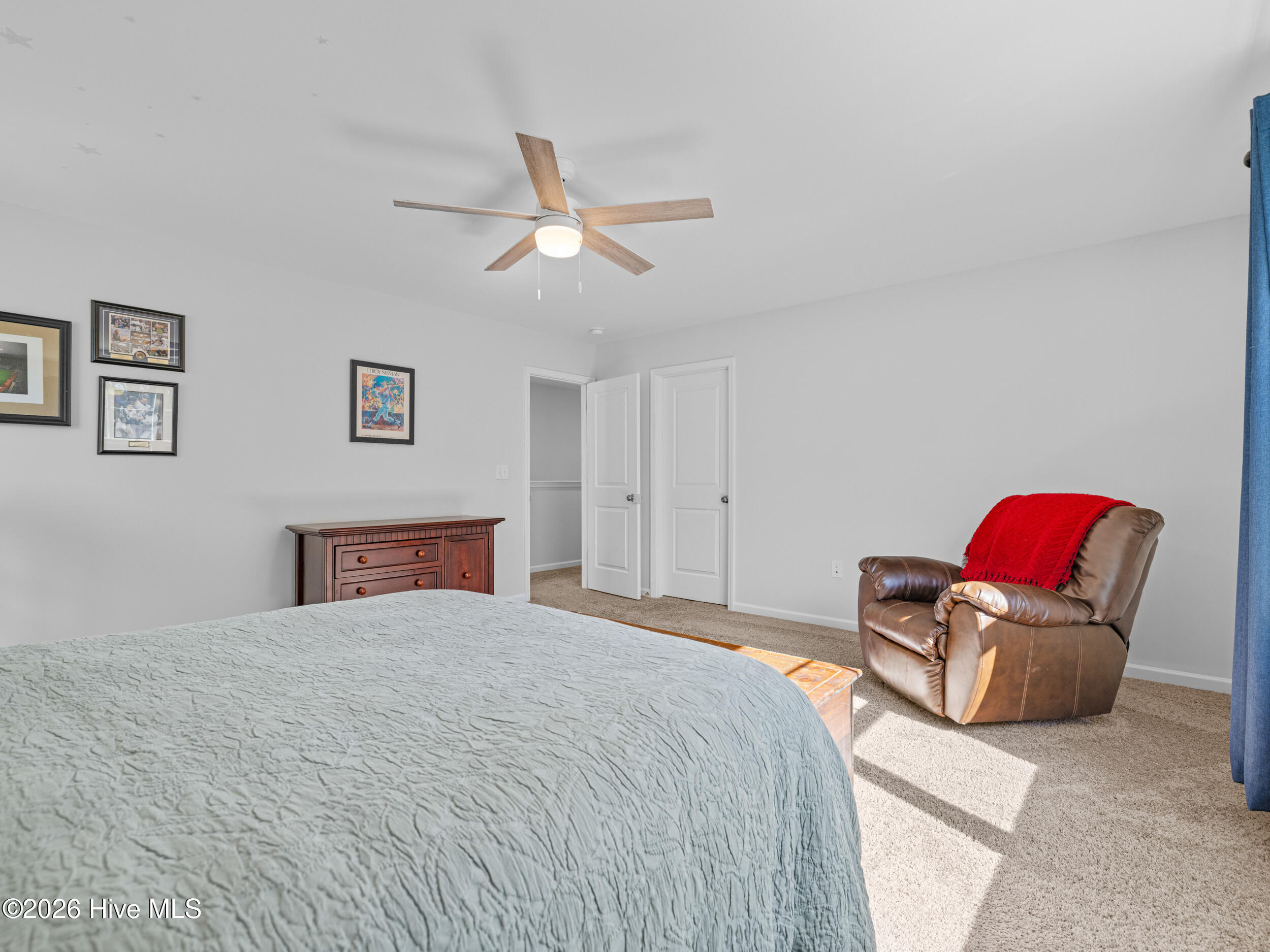 100557695 | Photo 52