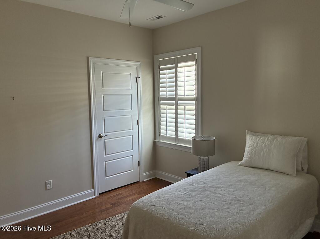 100559785 | Photo 18