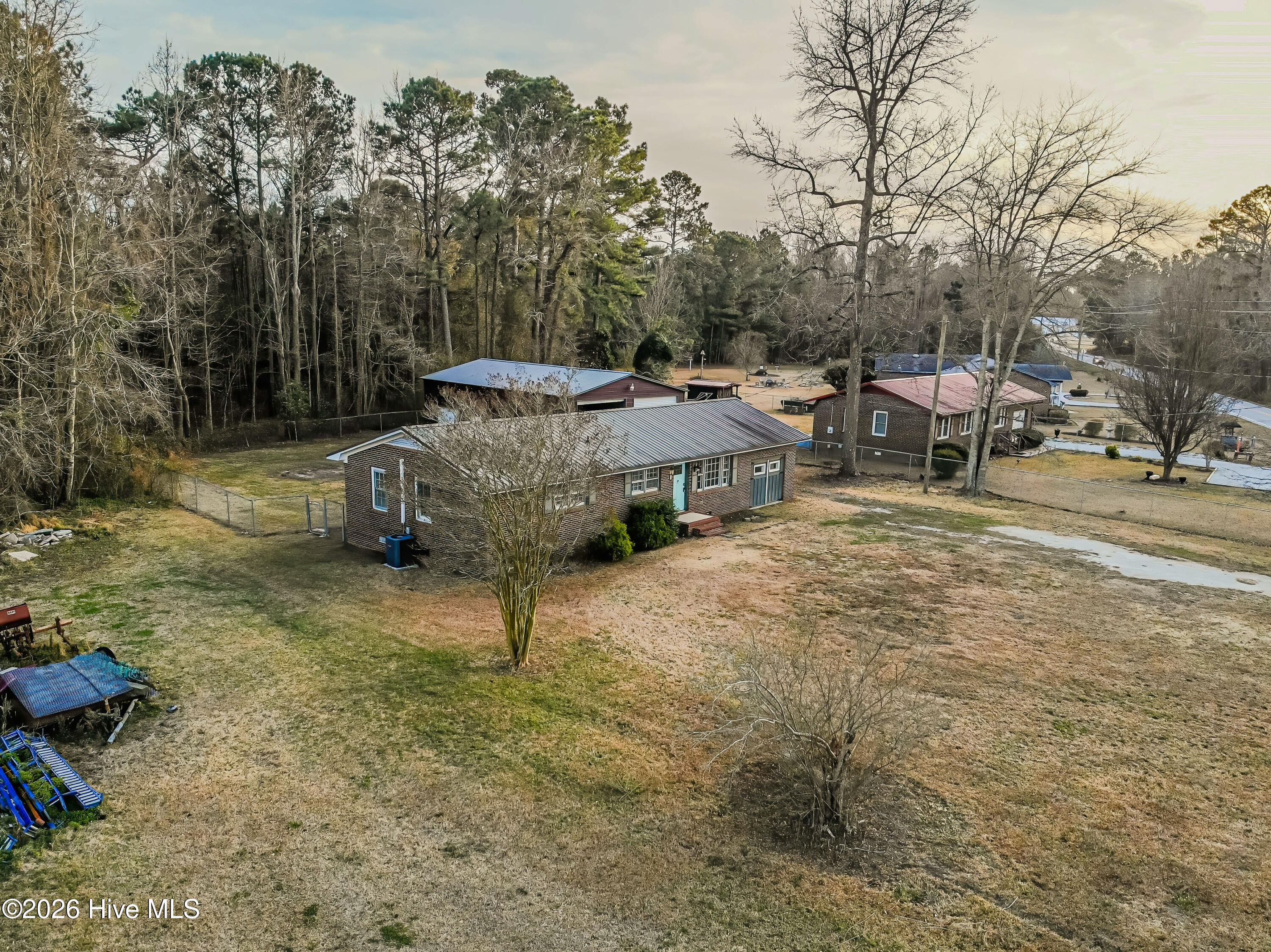 100549124 | Photo 51