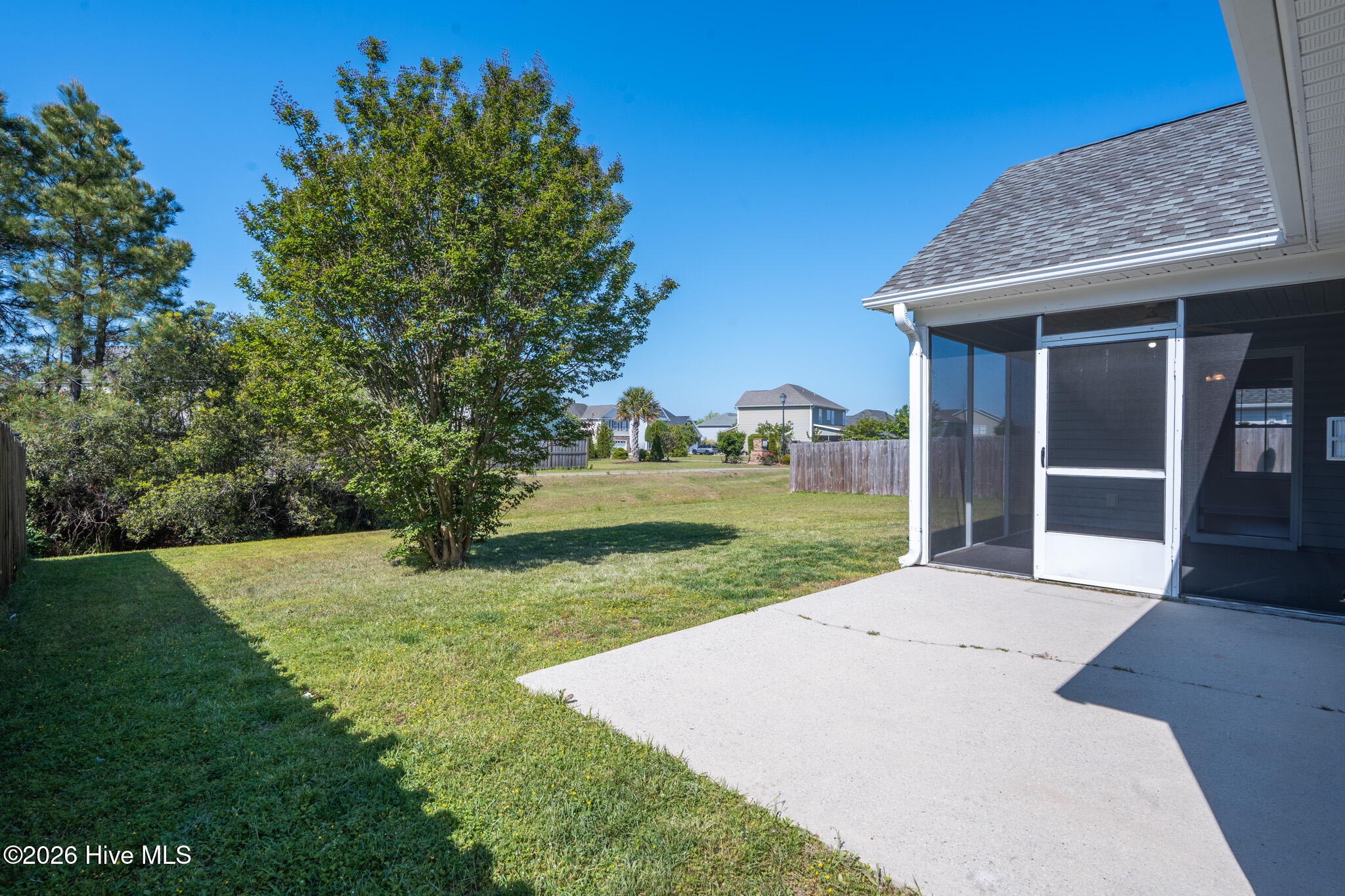 100567911 | Photo 24